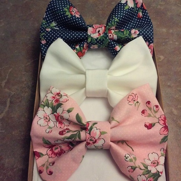 Other - Pink & Blue Floral Bow Box